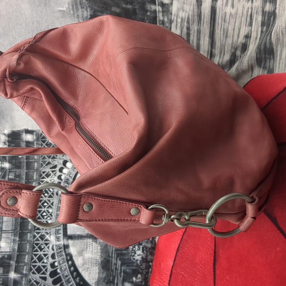 Free People Rare Find Raspberry Hobo - Picture 5 of 14